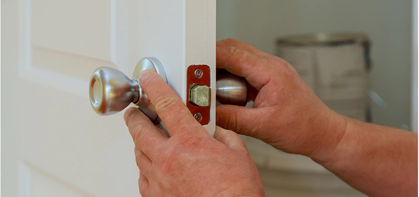 AAA Locksmiths For lock Replacement in Avocado Heights, California